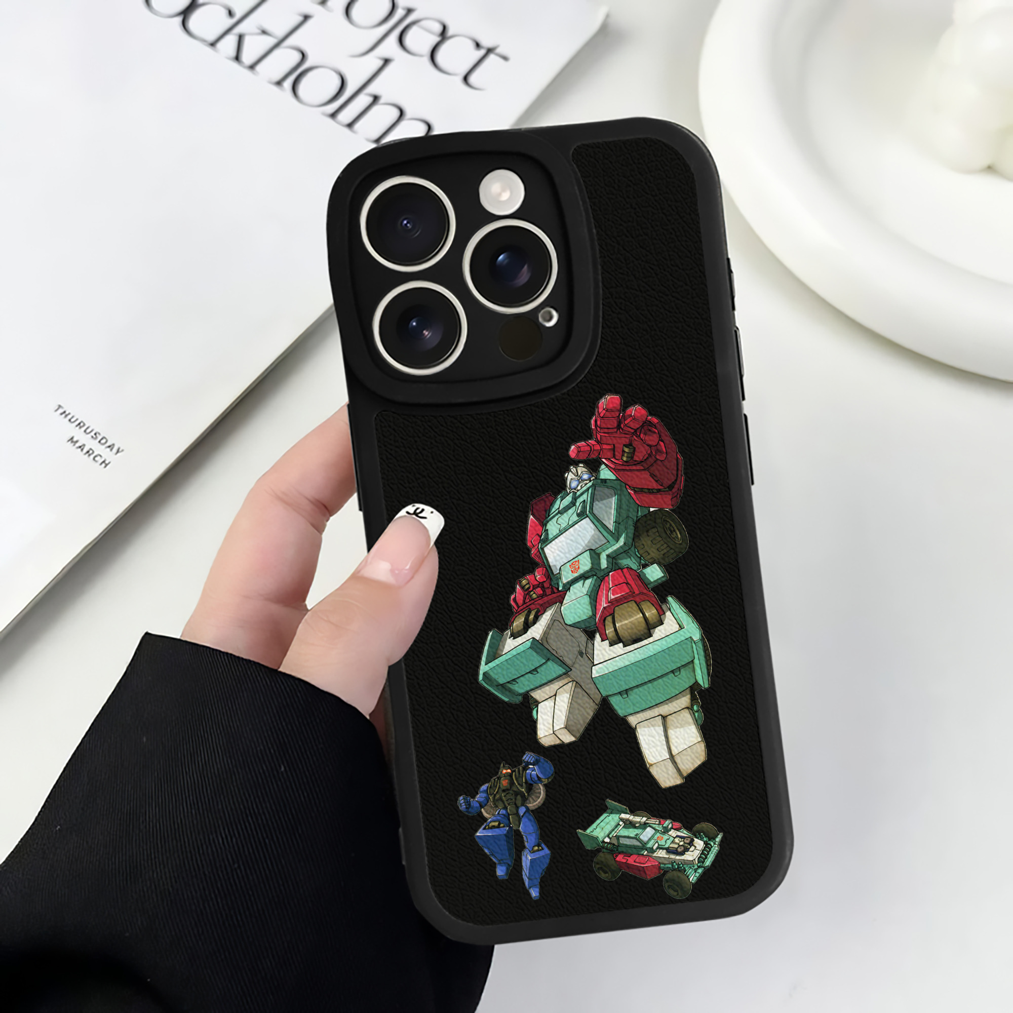 （画像用）  【iPhone 16シリーズ対応】シリコンスマホケース（レザー調） 材質：シリコン